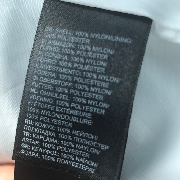 North Face Women’s Resolve rain jacket size small - Picture 6 of 8